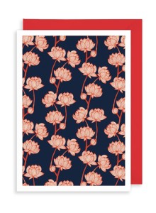 Поздравителна картичка - Бели цветя на тъмносин фон